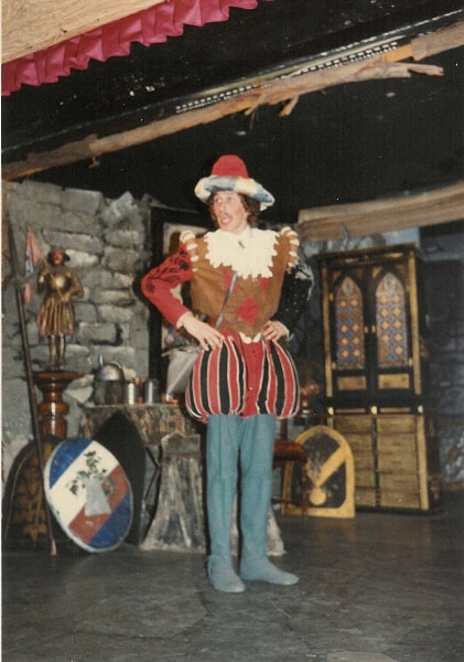 Pradler Ritterspiele – Tony Rei auf der Stegreifbuehne der Pradler