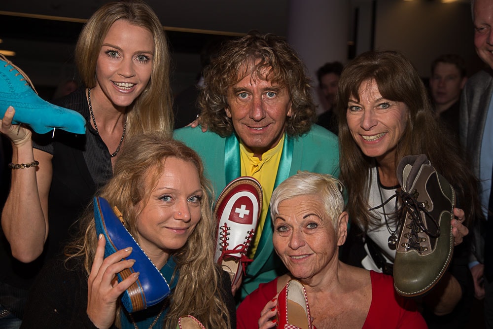 Tony Rei Crazy Shoe Award 2016