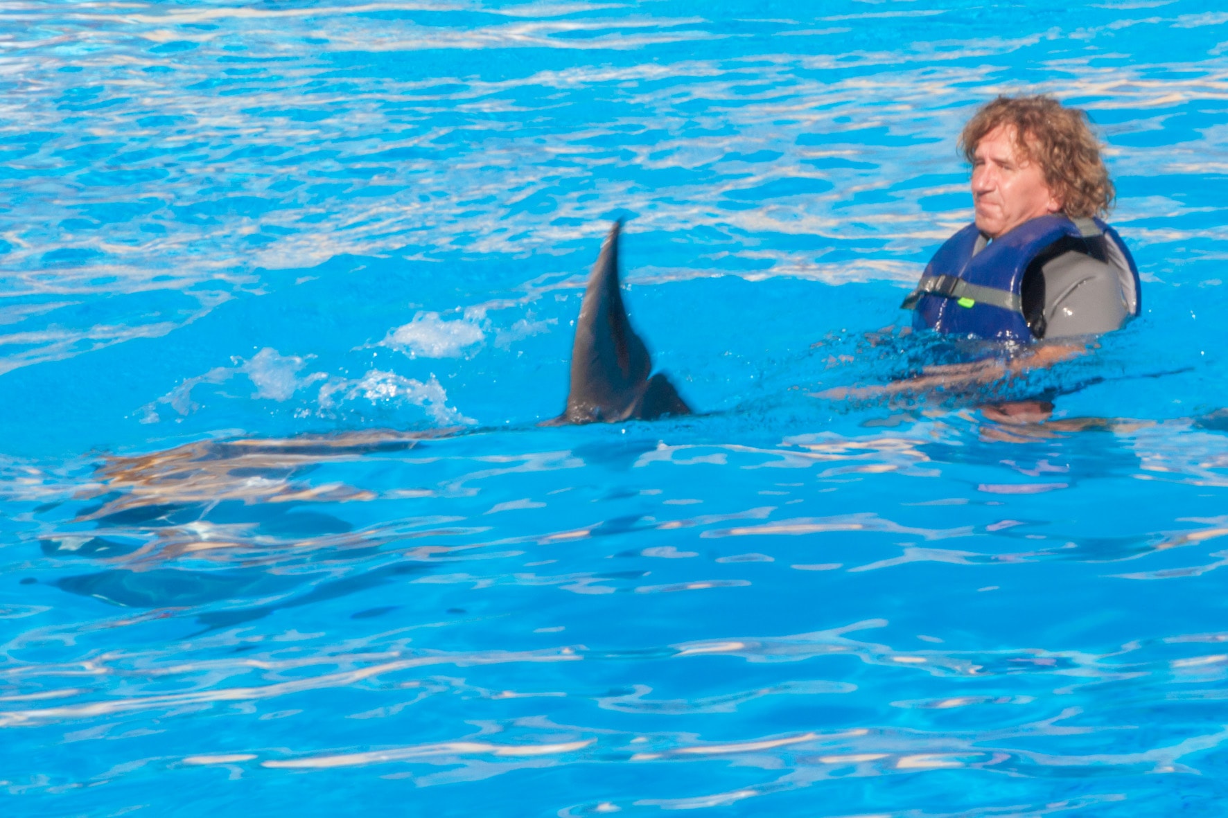 Tony Reis Magic Dolphin Show 13