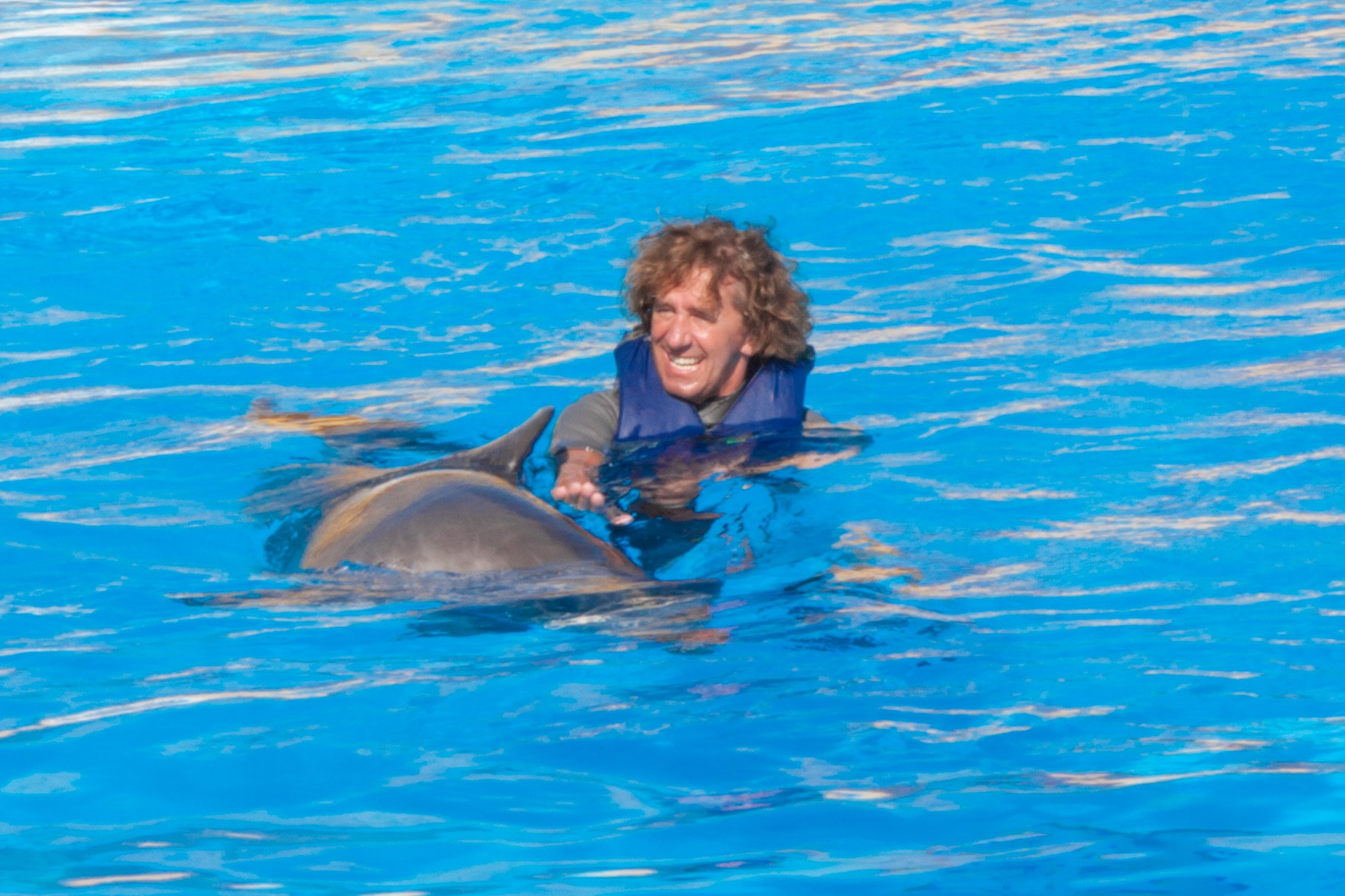 Tony Reis Magic Dolphin Show 7