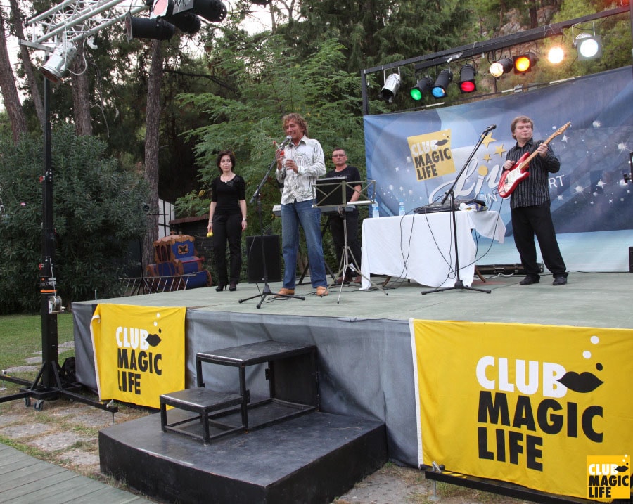 Tony Rei im Magic Life Club – Tony Rei im Magic Life Club 6