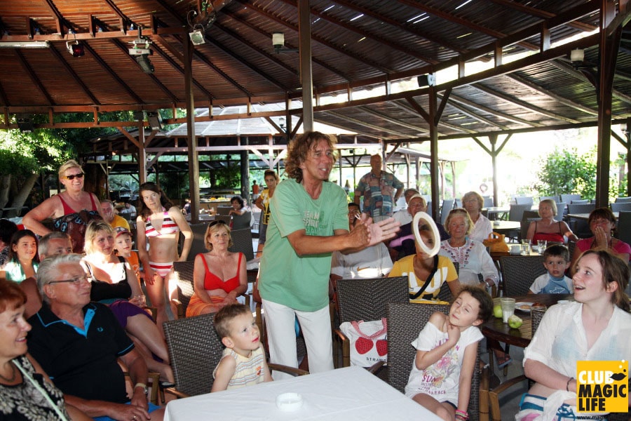 Tony Rei im Magic Life Club – Tony Rei im Magic Life Club 8