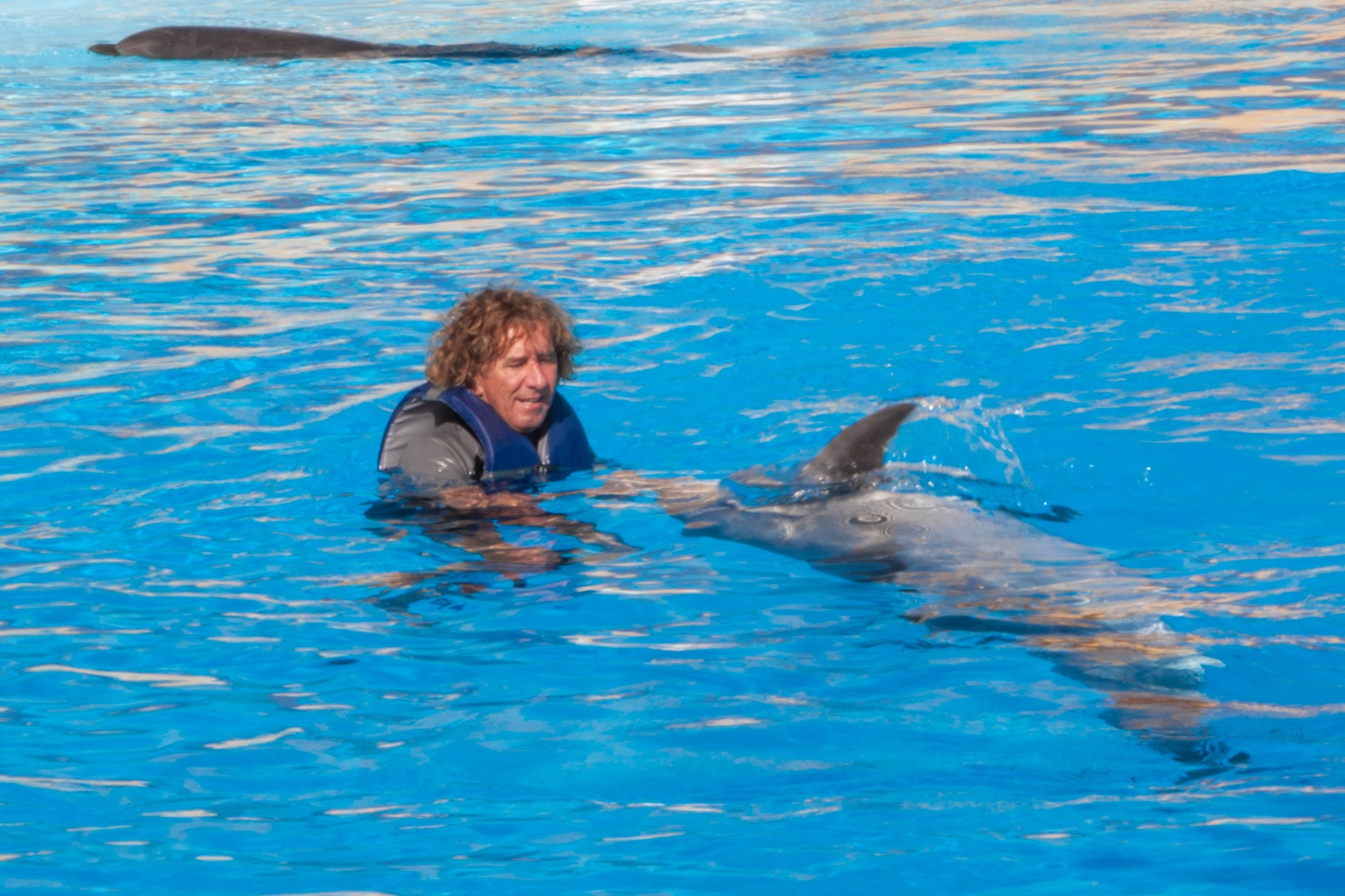 Tony Reis Magic Dolphin Show 10