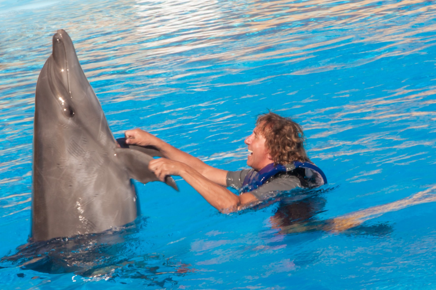 Tony Reis Magic Dolphin Show 16