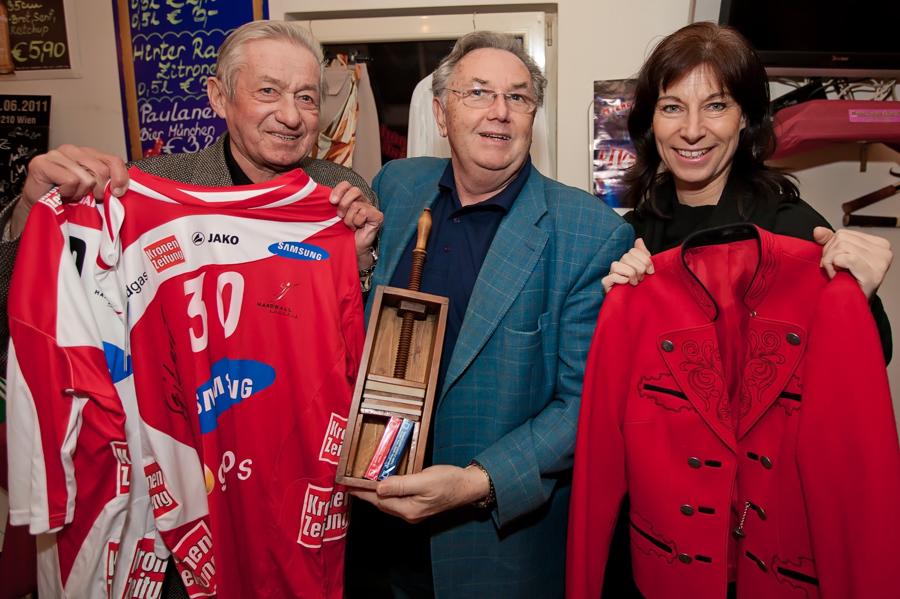 Magic hands Charity von Tony Rei