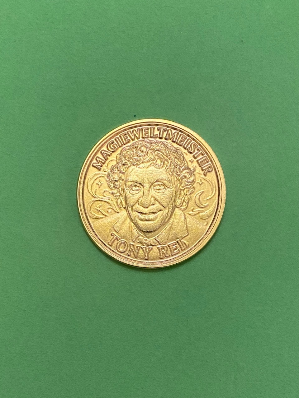 Tony Rei eigenes Geld